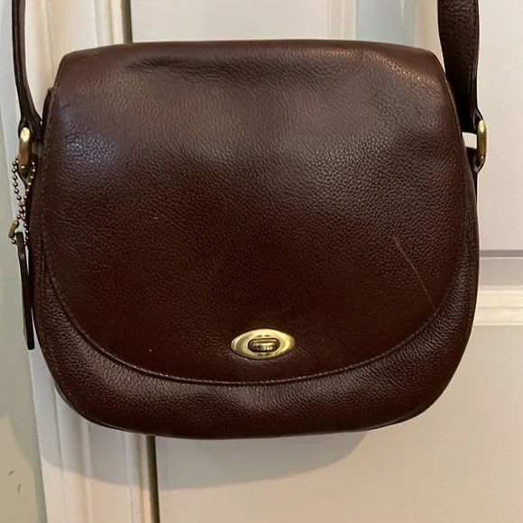 vintage coach old porch brown 茶 ブラウン Coach | 1980s Dark Brown Leather Bag | 80s Brown Leather